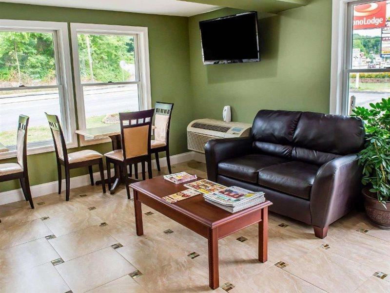 Econo Lodge Jefferson Hills Hwy 51 Clairton Buitenkant foto