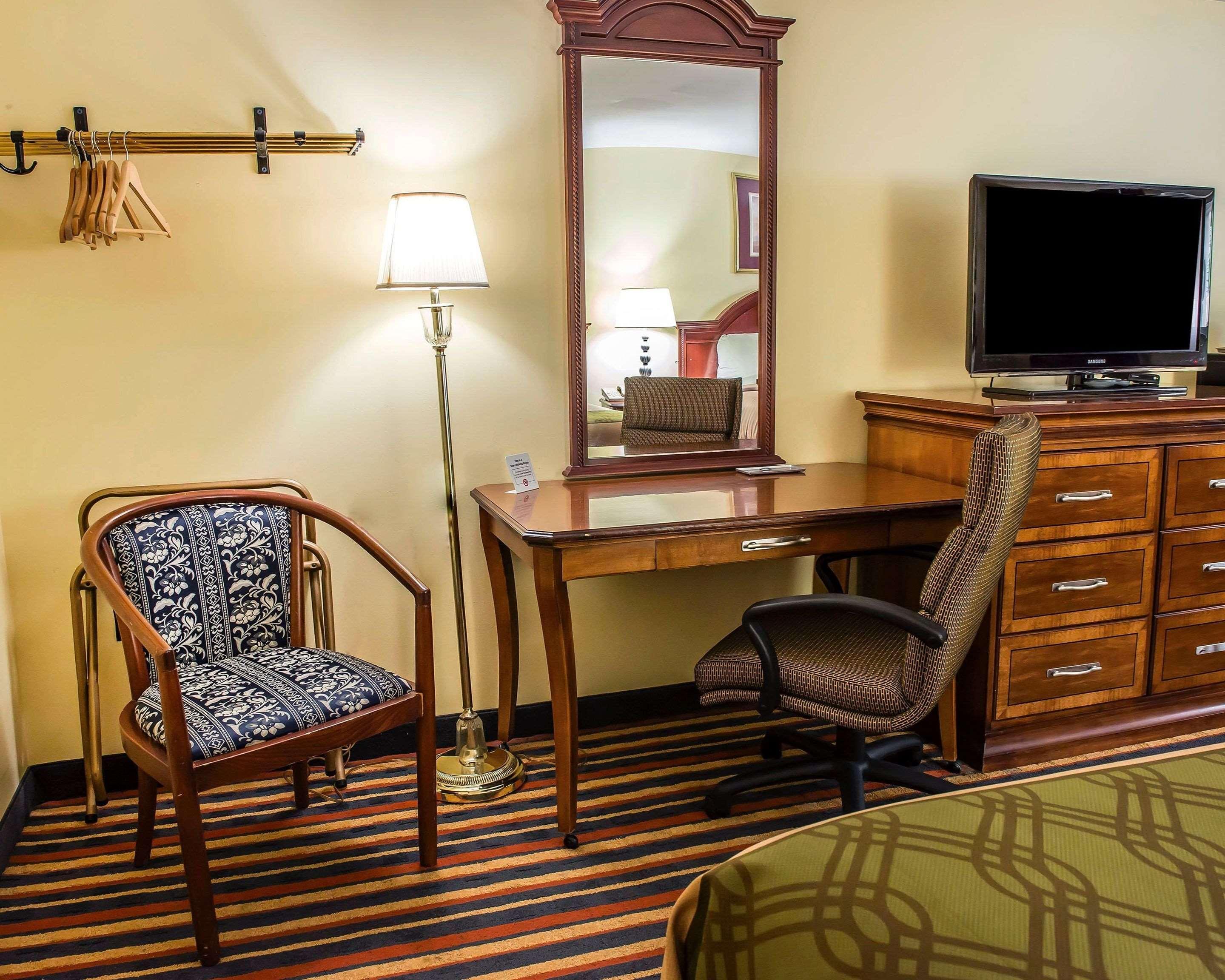 Econo Lodge Jefferson Hills Hwy 51 Clairton Buitenkant foto