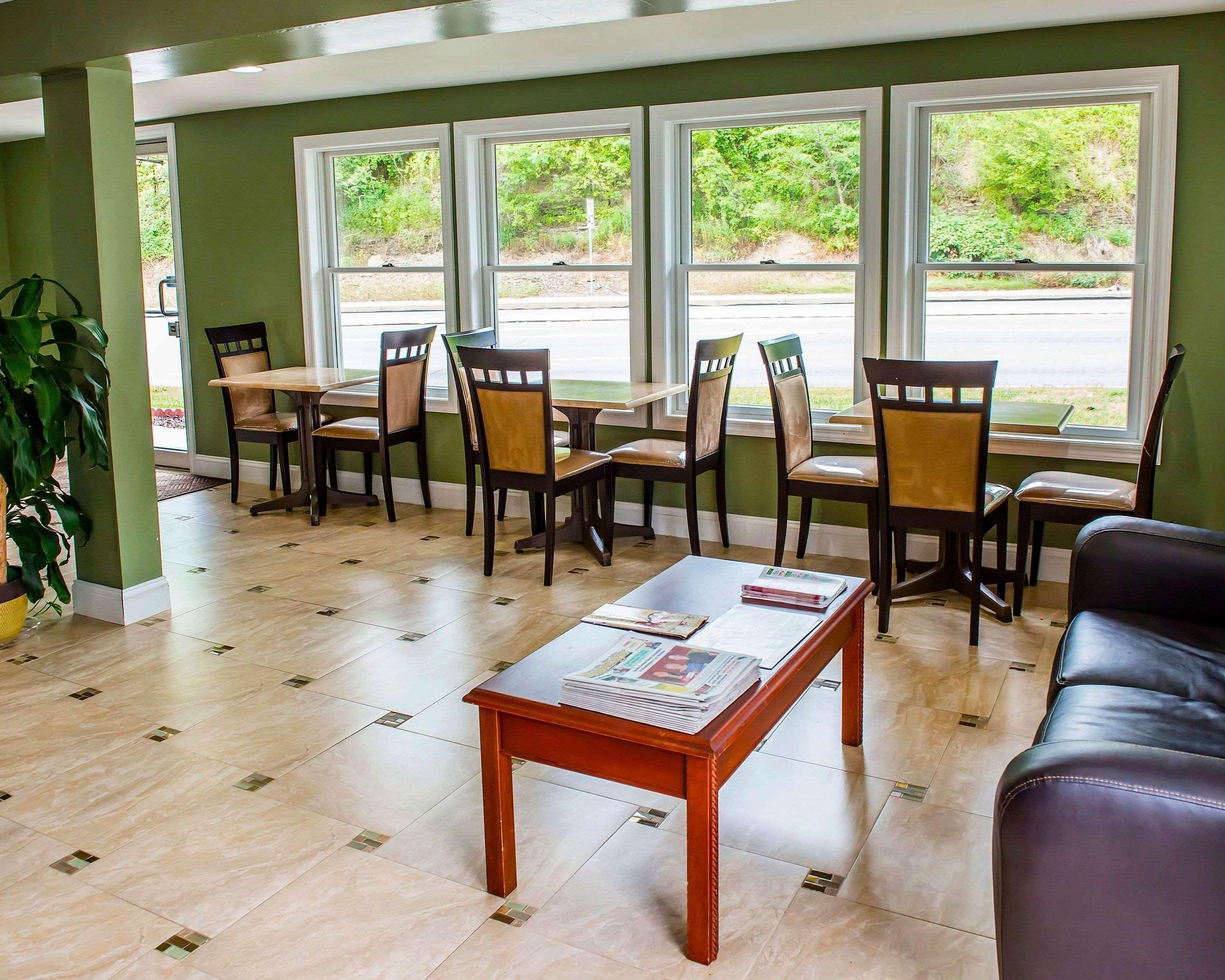 Econo Lodge Jefferson Hills Hwy 51 Clairton Buitenkant foto